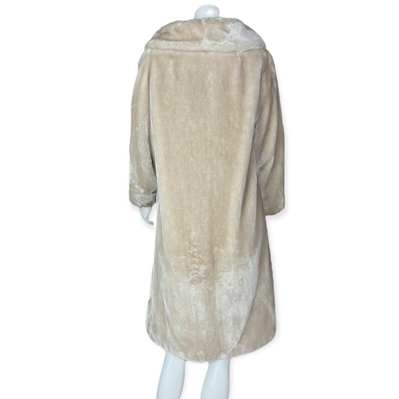 Borgana Mid Century Vintage Faux Fur Coat - Picture 3 of 12